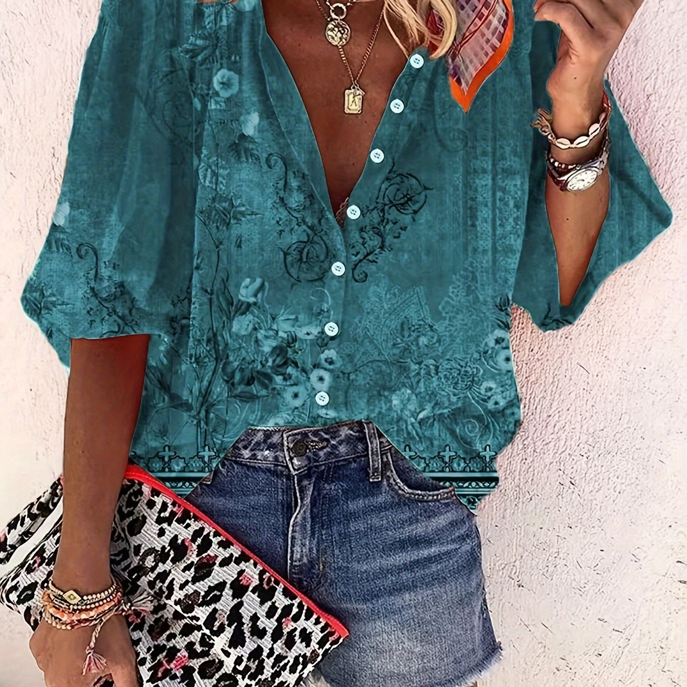 Vintage-inspired Floral Print Blouse With 3/4 Sleeves For Women - Polyester & Spandex, Machine Washable
Vintage-inspired Floral Print Blouse With 3/4 Sleeves For Women - Polyester & Spandex, Machine Washable