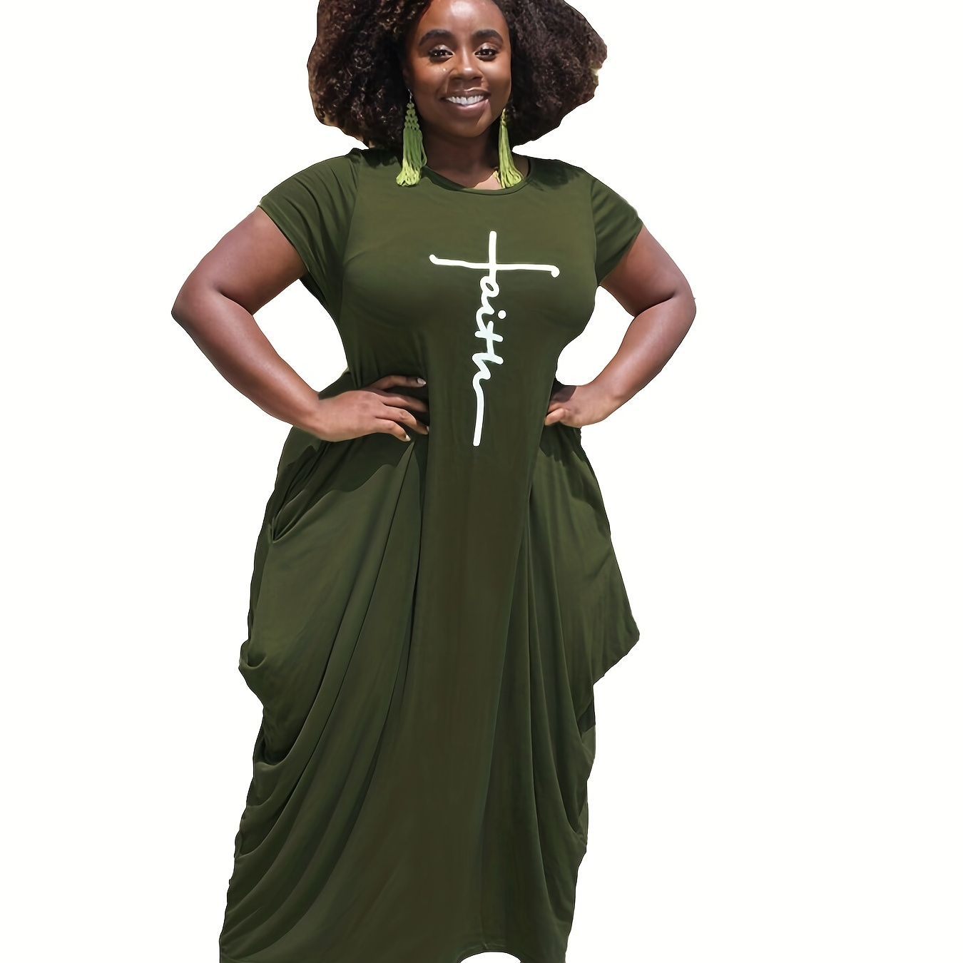 Plus Size Casual Dress, Women's Plus Letter Print Long Sleeve Round Neck Medium Stretch Maxi Ruched Dress
Plus Size Casual Dress, Women's Plus Letter Print Long Sleeve Round Neck Medium Stretch Maxi Ruched Dress