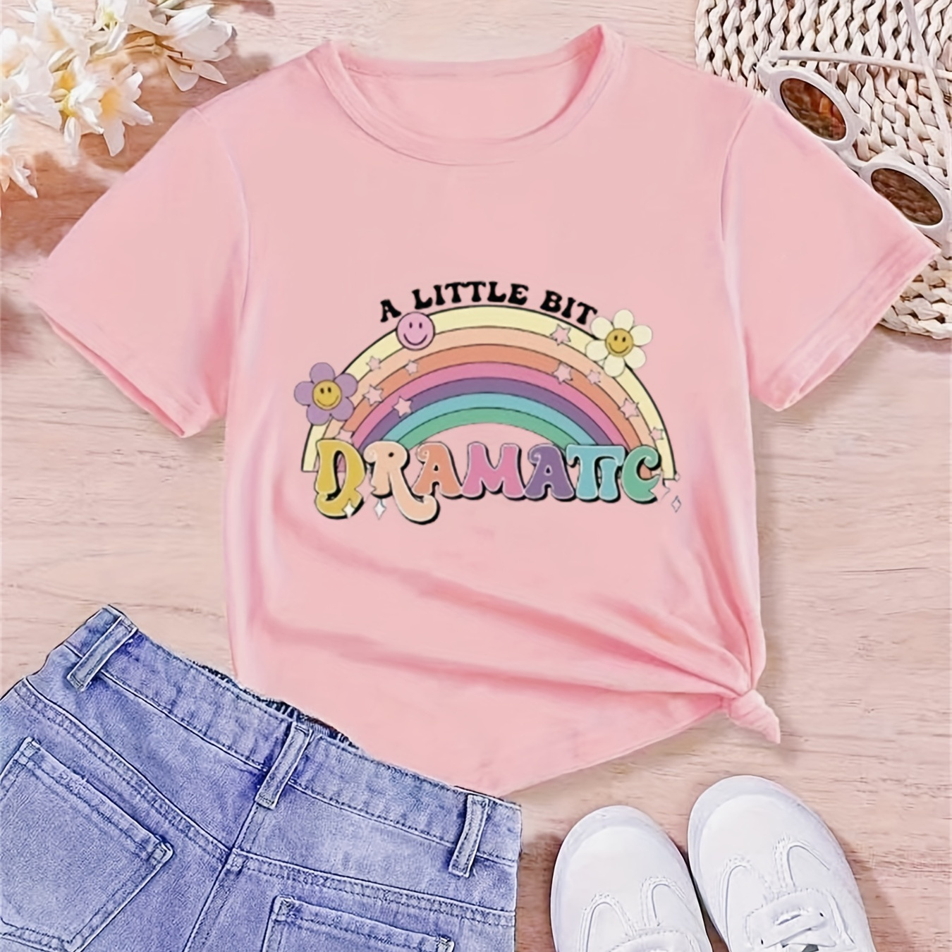 Girls' Casual T-shirt " Dramatic" With Rainbow Print, Cute Round Neck Fashion Comfort Tee For Spring/summer, Ideal Gift For Girls
Girls' Casual T-shirt " Dramatic" With Rainbow Print, Cute Round Neck Fashion Comfort Tee For Spring/summer, Ideal Gift For Girls