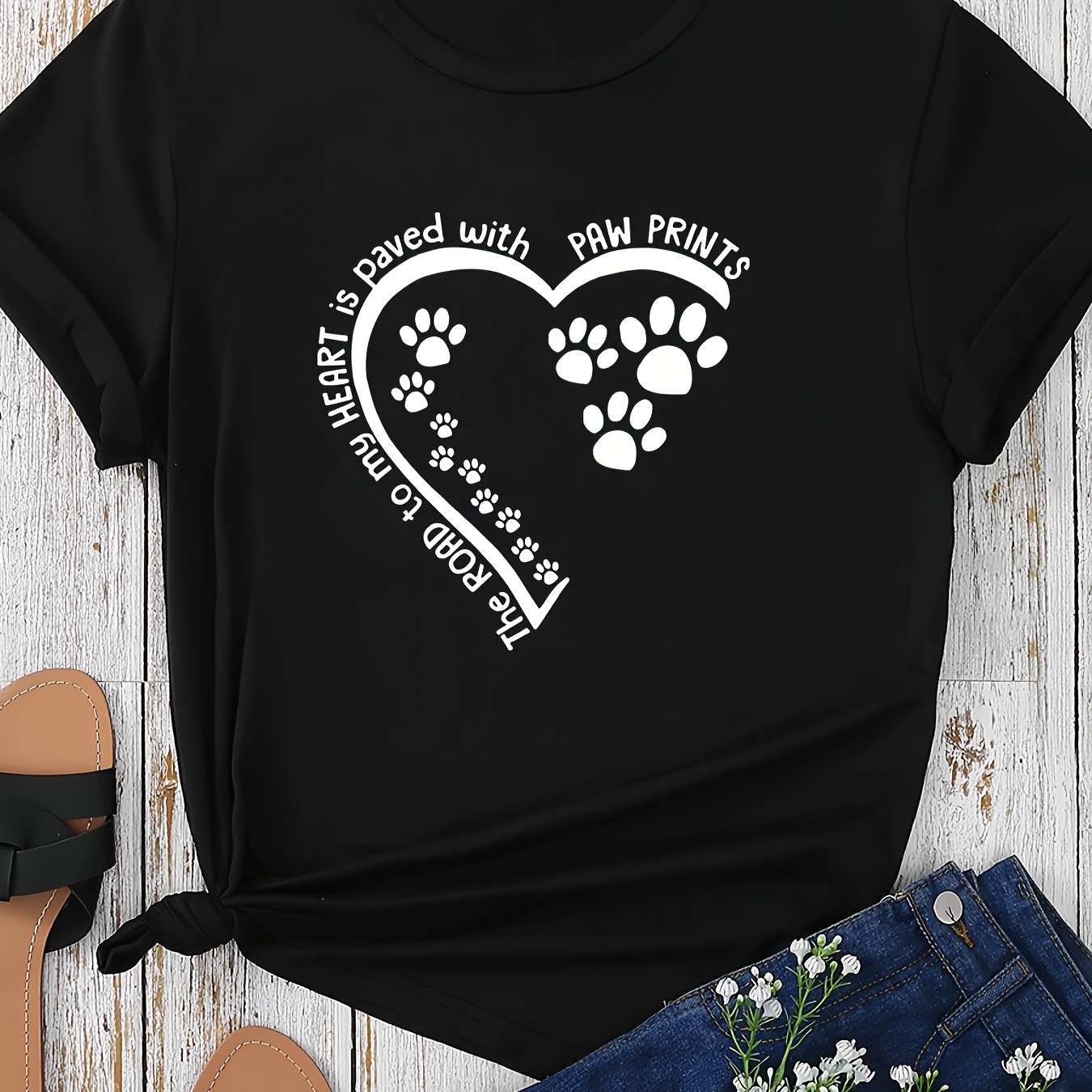 Plus Size Heart & Paw Print T-shirt, Casual Short Sleeve Top For Spring & Summer, Women's Plus Size Clothing
Plus Size Heart & Paw Print T-shirt, Casual Short Sleeve Top For Spring & Summer, Women's Plus Size Clothing