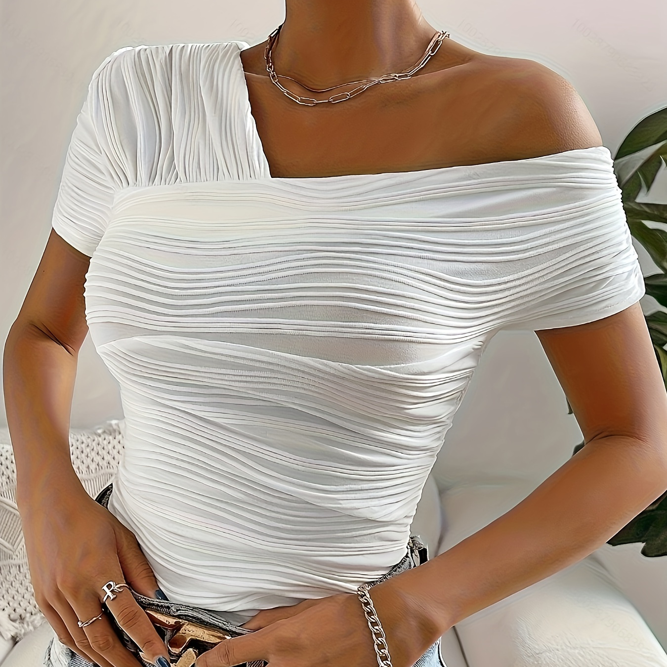 Solid Color Textured Asymmetrical T-shirt, Elegant Short Sleeve Slim T-shirt For Spring & Summer, Women's Clothing
Solid Color Textured Asymmetrical T-shirt, Elegant Short Sleeve Slim T-shirt For Spring & Summer, Women's Clothing