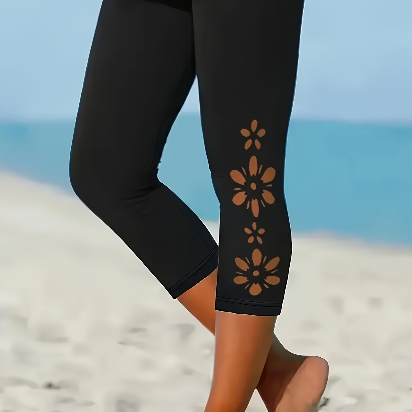 Plus Size Floral Pattern Cutout Capri Leggings, Casual High Waist Stretchy Leggings For Spring & Summer, Women's Plus Size Clothing
Plus Size Floral Pattern Cutout Capri Leggings, Casual High Waist Stretchy Leggings For Spring & Summer, Women's Plus Size Clothing
