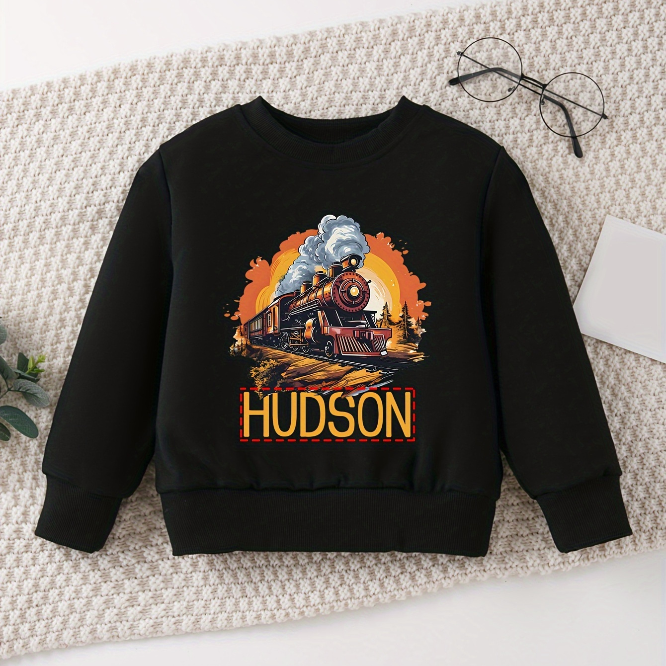 Customized Name Boy' Sweatshirt, Train Pattern Printed Comfortable Casual Round Neck Top
Customized Name Boy' Sweatshirt, Train Pattern Printed Comfortable Casual Round Neck Top