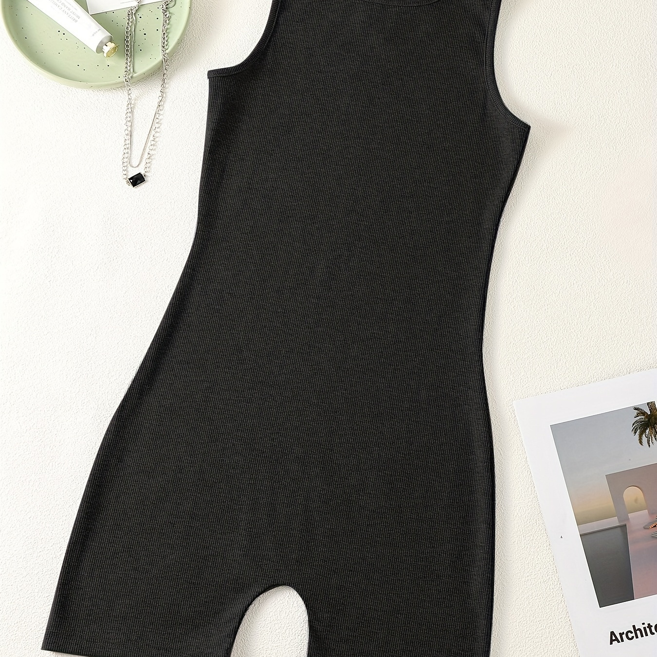 Solid Crew Neck Romper, Casual Sleeveless Jumpsuit For Spring & Summer, Women's Clothing
Solid Crew Neck Romper, Casual Sleeveless Jumpsuit For Spring & Summer, Women's Clothing