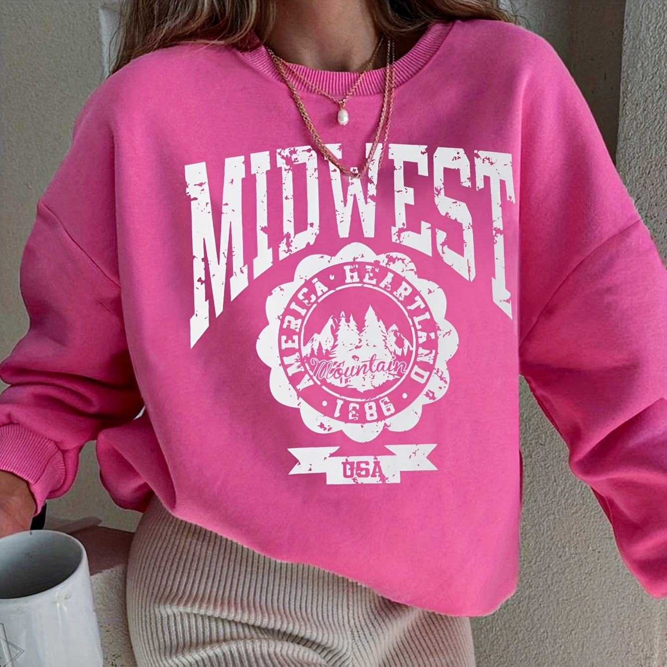 Letter & Graphic Print Pullover Sweatshirt, Casual Long Sleeve Crew Neck Sweatshirt For Fall & Winter, Women's Clothing
Letter & Graphic Print Pullover Sweatshirt, Casual Long Sleeve Crew Neck Sweatshirt For Fall & Winter, Women's Clothing