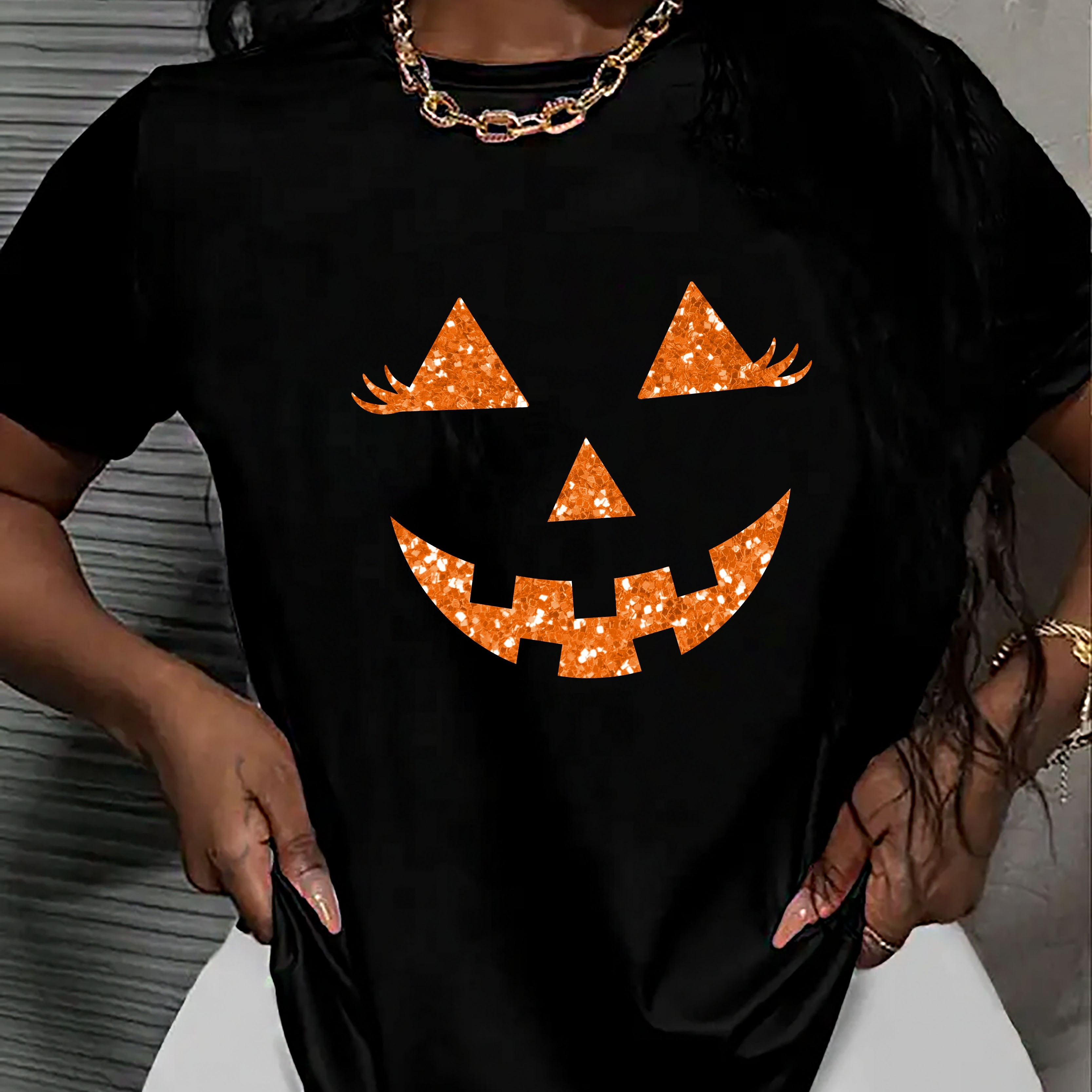T-shirt décontractée en polyester 100% pour femmes - Imprimé de paupières en glitter de citrouille d' au col rond
T-shirt décontractée en polyester 100% pour femmes - Imprimé de paupières en glitter de citrouille d' au col rond