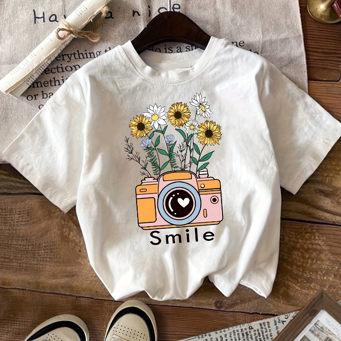 Floral Print T-shirt, Short Sleeve Crew Neck Casual Top For Summer & Spring, Women's Clothing
Floral Print T-shirt, Short Sleeve Crew Neck Casual Top For Summer & Spring, Women's Clothing