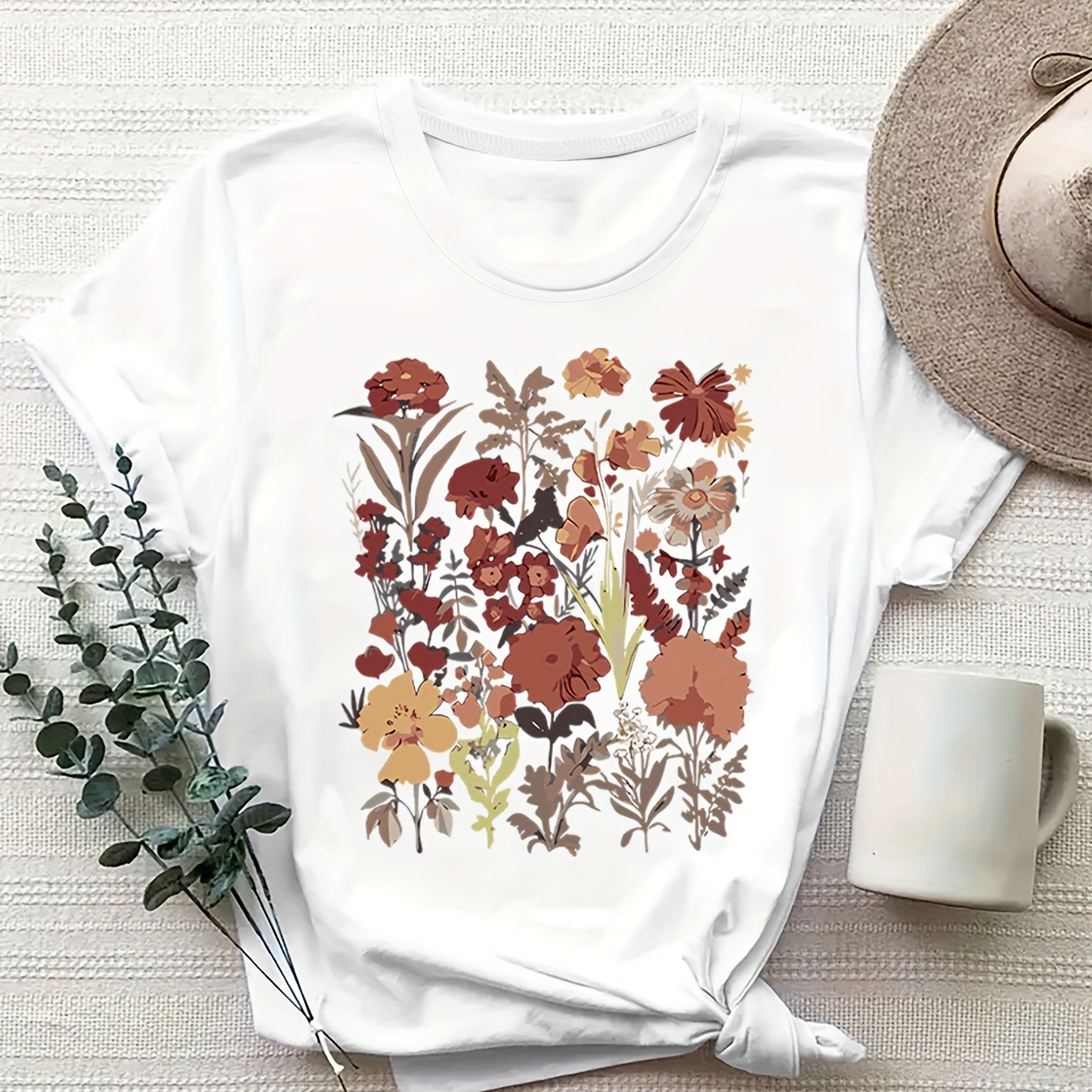 Plus Size Floral Print T-shirt, Casual Short Sleeve Top For Spring & Summer, Women's Plus Size Clothing
Plus Size Floral Print T-shirt, Casual Short Sleeve Top For Spring & Summer, Women's Plus Size Clothing