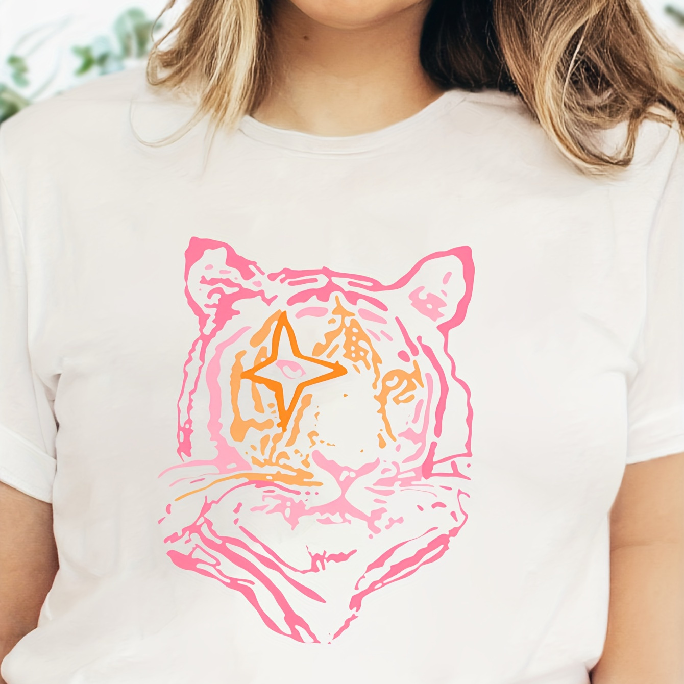 Tiger Graphic Short Sleeves Casual Tops, Fashion Round Neck Sports T-shirt, Women's Activewear
Tiger Graphic Short Sleeves Casual Tops, Fashion Round Neck Sports T-shirt, Women's Activewear