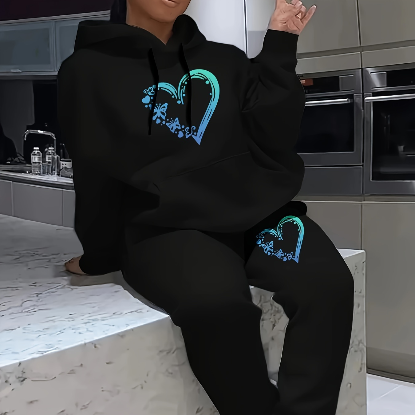 Plus Size Heart & Butterfly Print Two-piece Set, Drawstring Long Sleeve Hoodie & Joggers Outfits, Women's Plus Size Clothing
Plus Size Heart & Butterfly Print Two-piece Set, Drawstring Long Sleeve Hoodie & Joggers Outfits, Women's Plus Size Clothing