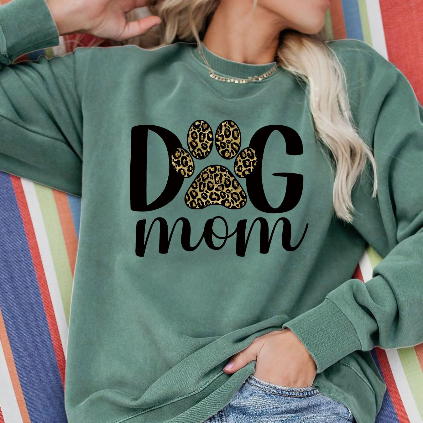 Dog Mom Print Sweatshirt, Crew Neck Casual Sweatshirt For Fall & Spring, Women's Clothing
Dog Mom Print Sweatshirt, Crew Neck Casual Sweatshirt For Fall & Spring, Women's Clothing