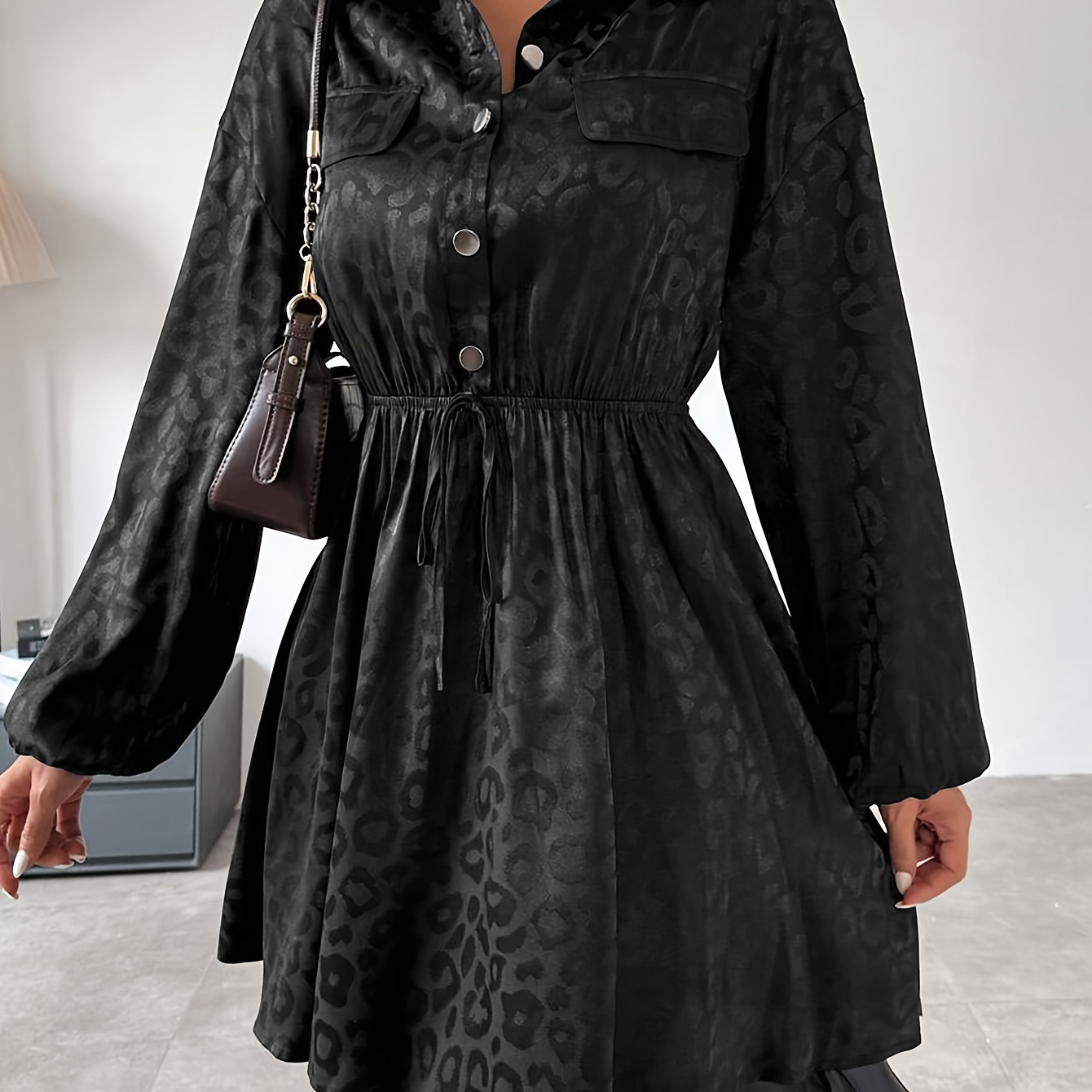 Elegant Leopard Print Dress For Women - Button-up, Long Sleeve With Lapel Collar, No Belt Needed, Machine Washable - Fall/winter
Elegant Leopard Print Dress For Women - Button-up, Long Sleeve With Lapel Collar, No Belt Needed, Machine Washable - Fall/winter