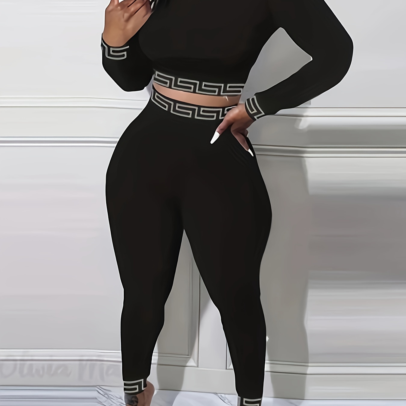 Geometrically Cut Long-sleeved Crop Top And Pants Set For Women, Sexy And Fashionable Two-piece Suit, Stretchy And Comfortable
Geometrically Cut Long-sleeved Crop Top And Pants Set For Women, Sexy And Fashionable Two-piece Suit, Stretchy And Comfortable