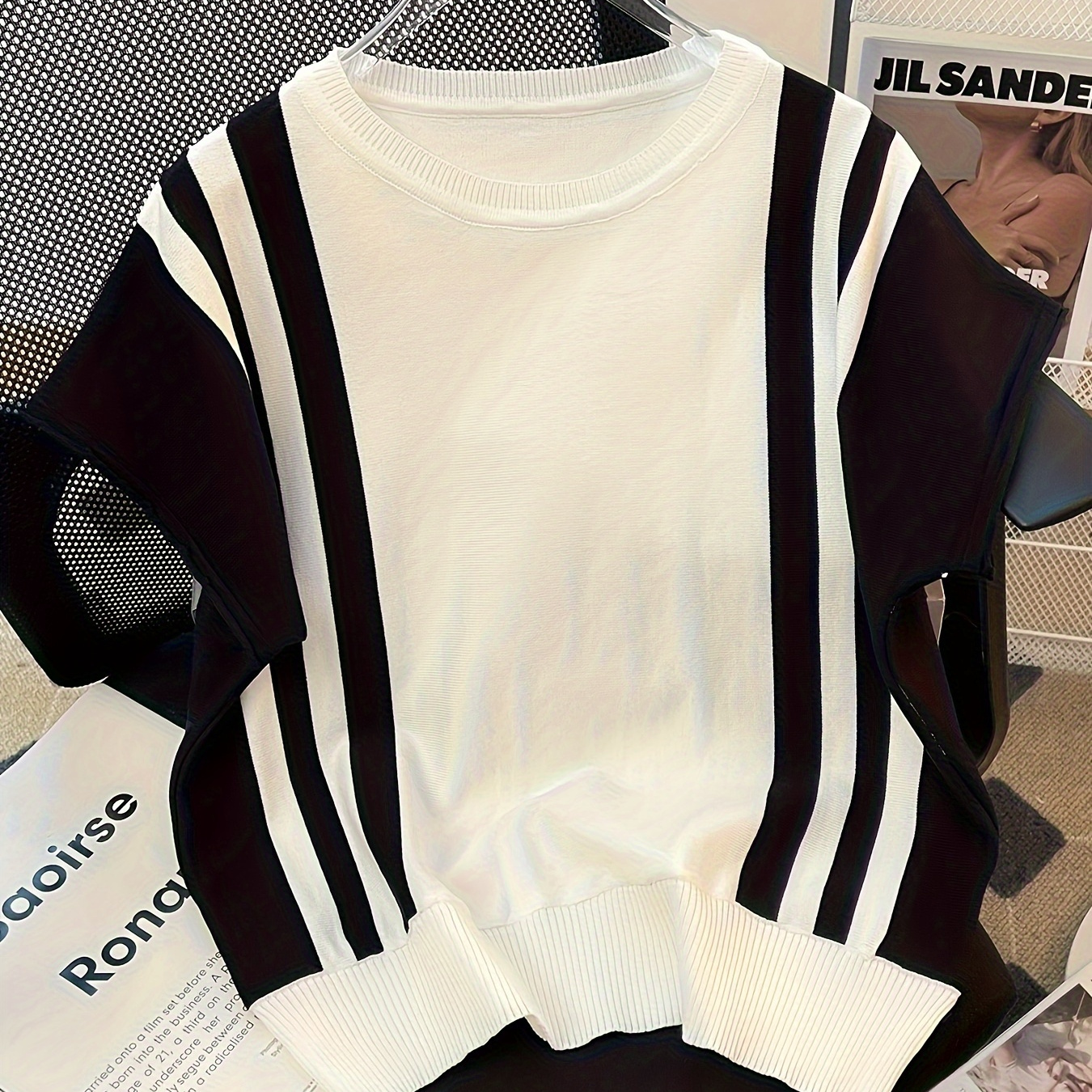 Color Block Crew Neck T-shirt, Elegant Short Sleeve T-shirt For Spring & Summer, Women's Clothing
Color Block Crew Neck T-shirt, Elegant Short Sleeve T-shirt For Spring & Summer, Women's Clothing