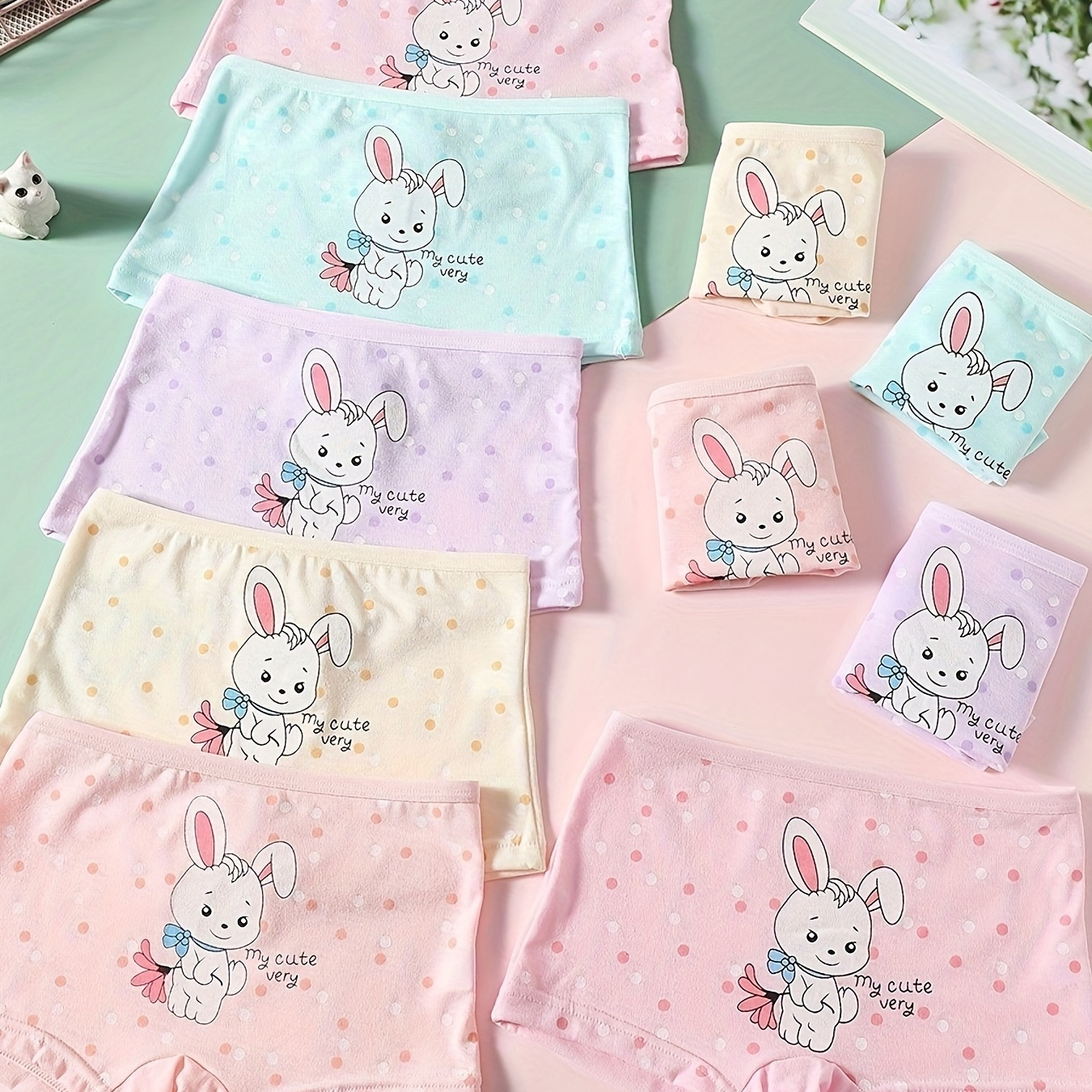 10pcs Girl's Boxer Briefs, Cute Cartoon Animals Pattern Elastic Waist Shorts, Breathable Comfy Kid's Underwear
10pcs Girl's Boxer Briefs, Cute Cartoon Animals Pattern Elastic Waist Shorts, Breathable Comfy Kid's Underwear