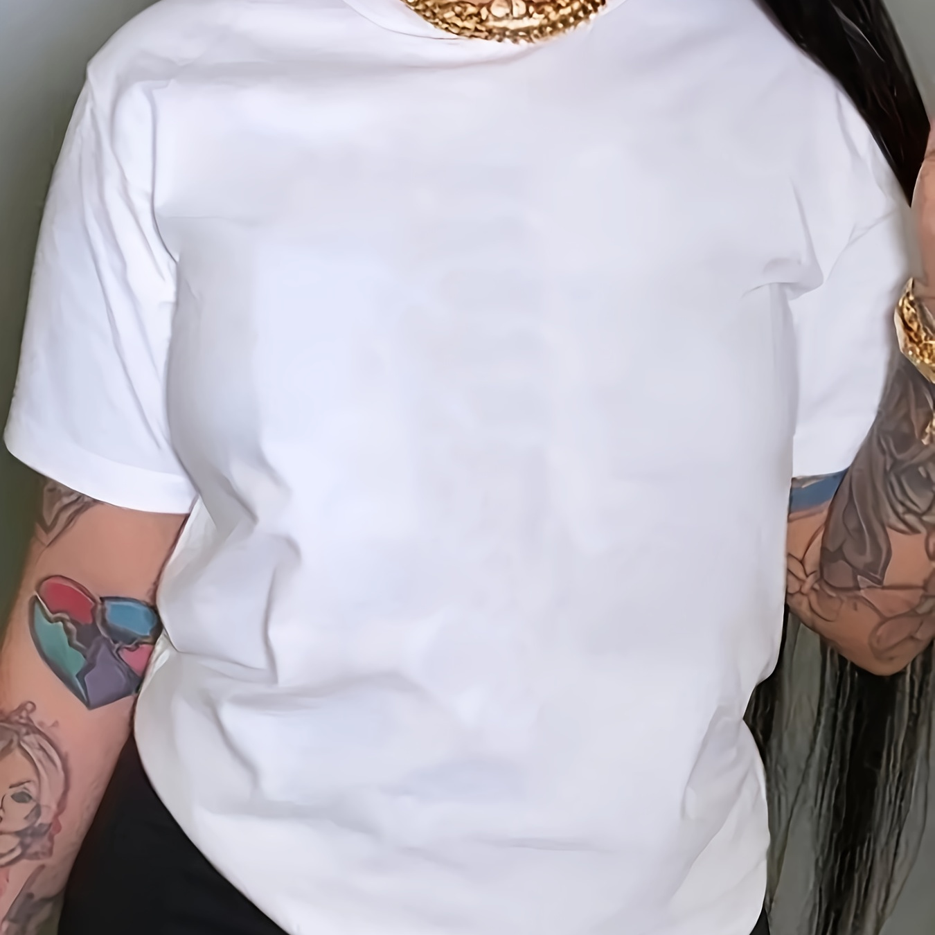 Solid Color Short Sleeve Sports T-shirt, Round Neck Casual T-shirt Top, Women's Activewear
Solid Color Short Sleeve Sports T-shirt, Round Neck Casual T-shirt Top, Women's Activewear