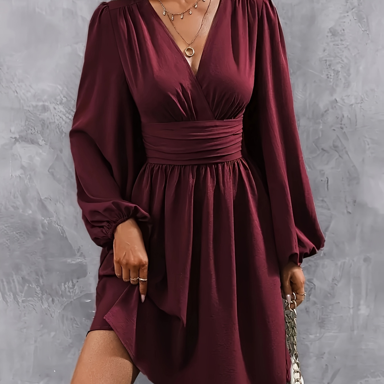Robe à manches lanterne et col en V, 1 pièce, pour femmes, en polyester tissé, pour la printemps/automne, coupe adulte.
Robe à manches lanterne et col en V, 1 pièce, pour femmes, en polyester tissé, pour la printemps/automne, coupe adulte.