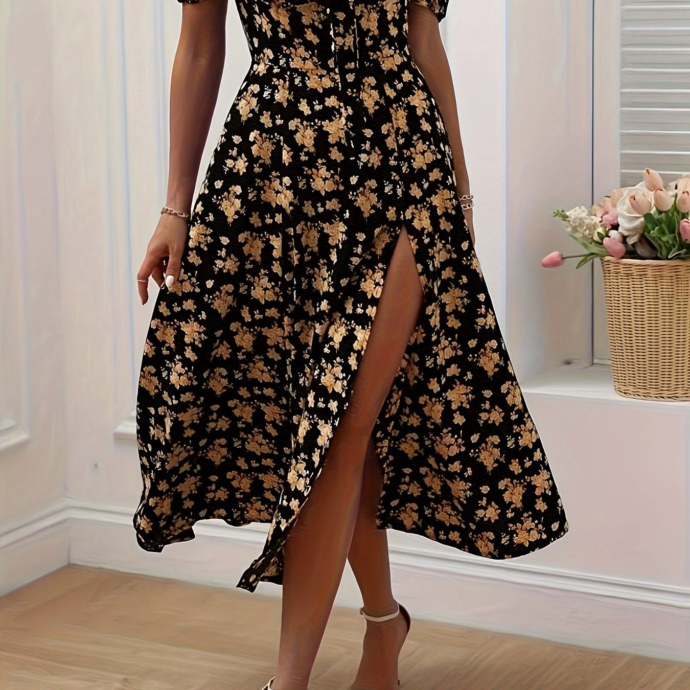 Floral Print Square Neck Dress, Elegant Short Sleeve Split Hem A-line Dress For Spring & Summer, Women's Clothing
Floral Print Square Neck Dress, Elegant Short Sleeve Split Hem A-line Dress For Spring & Summer, Women's Clothing