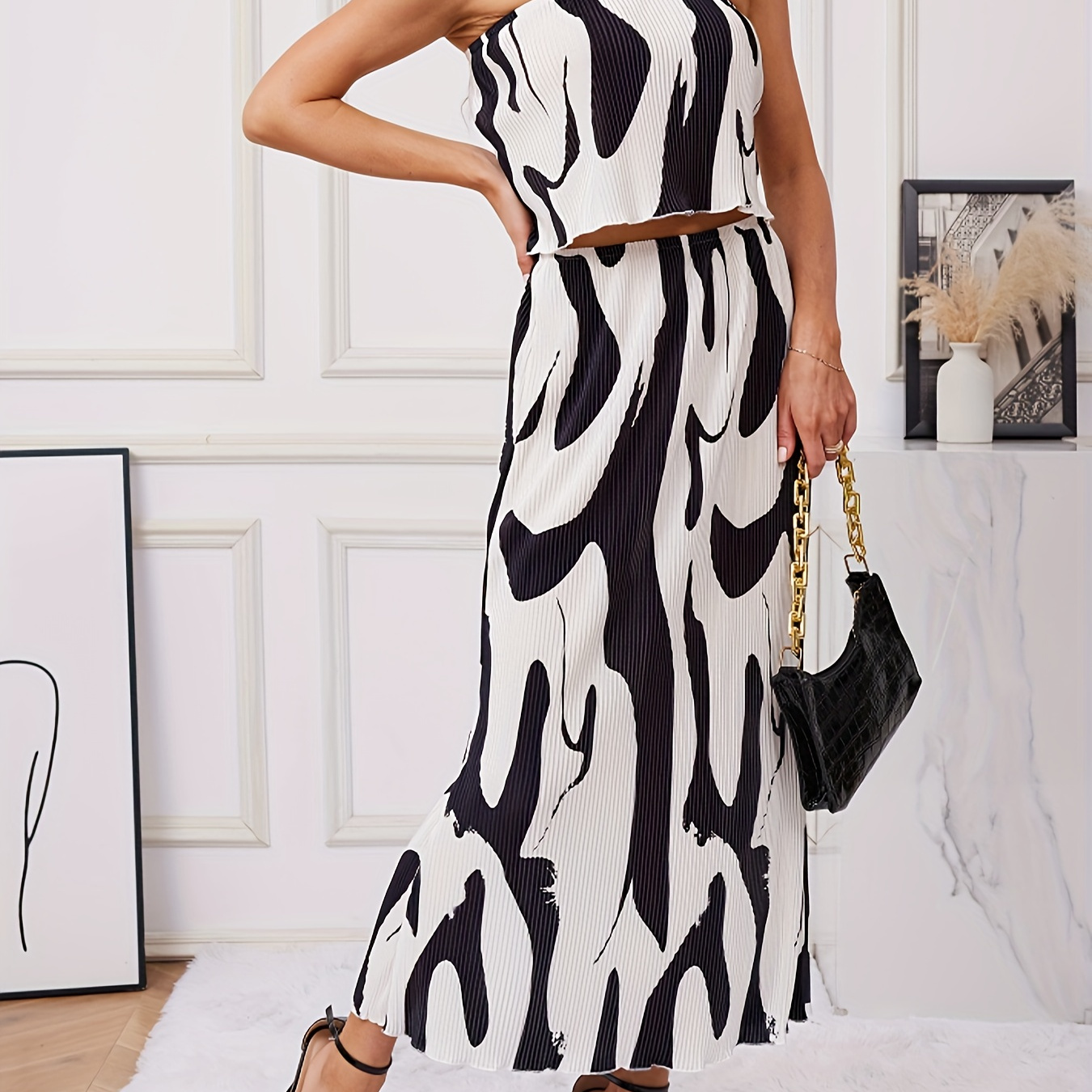 Graphic Print Two-piece Skirt Set, Loose Crop Tube Top & Slim Skirt Outfits, Women's Clothing
Graphic Print Two-piece Skirt Set, Loose Crop Tube Top & Slim Skirt Outfits, Women's Clothing
