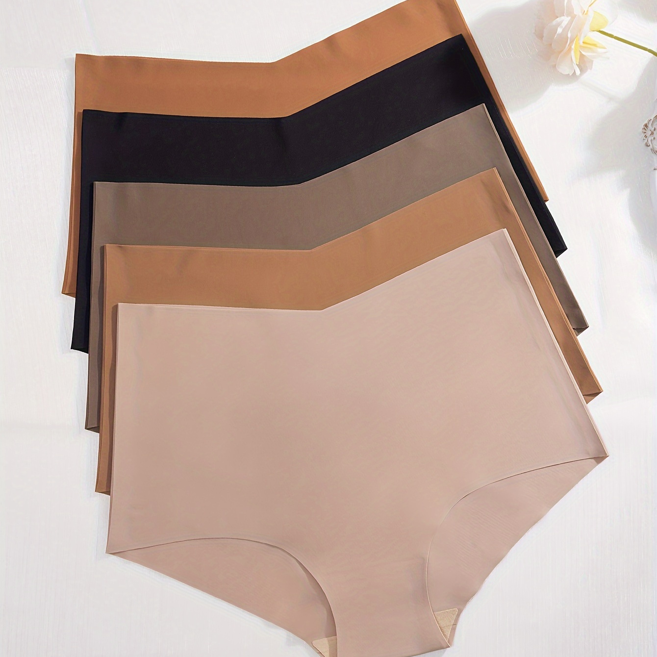 5pcs Simple Solid Seamless High Waist Briefs, Breathable & Comfy V-shaped Intimates Panties, Women's Lingerie & Underwear
5pcs Simple Solid Seamless High Waist Briefs, Breathable & Comfy V-shaped Intimates Panties, Women's Lingerie & Underwear