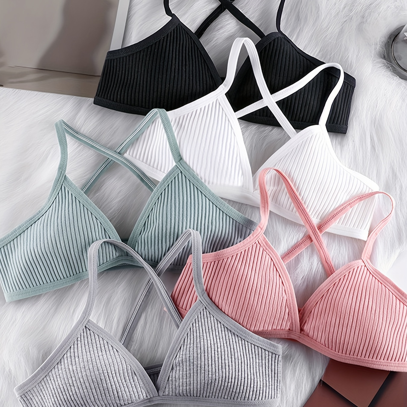 5pcs Simple Solid Ribbed Criss Cross Wireless Bra, Comfy & Breathable Bra, Women's Lingerie & Underwear
5pcs Simple Solid Ribbed Criss Cross Wireless Bra, Comfy & Breathable Bra, Women's Lingerie & Underwear