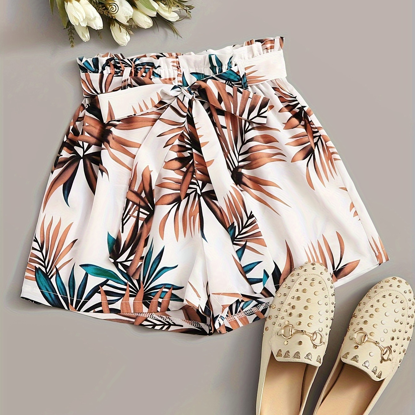 Plant Print High Waist Loose Shorts, Casual Paper Bag Waist Shorts For Spring & Summer, Women's Clothing
Plant Print High Waist Loose Shorts, Casual Paper Bag Waist Shorts For Spring & Summer, Women's Clothing