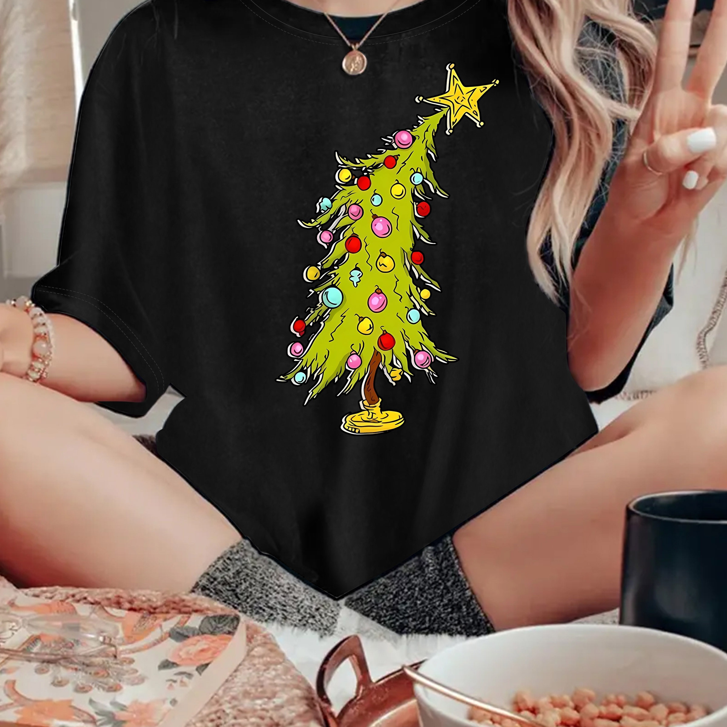 Plus Size Casual Christmas Tree Print T-shirt For Women, Round Neck, Short Sleeve, Loose Fit, Breathable And Soft Fabric
Plus Size Casual Christmas Tree Print T-shirt For Women, Round Neck, Short Sleeve, Loose Fit, Breathable And Soft Fabric