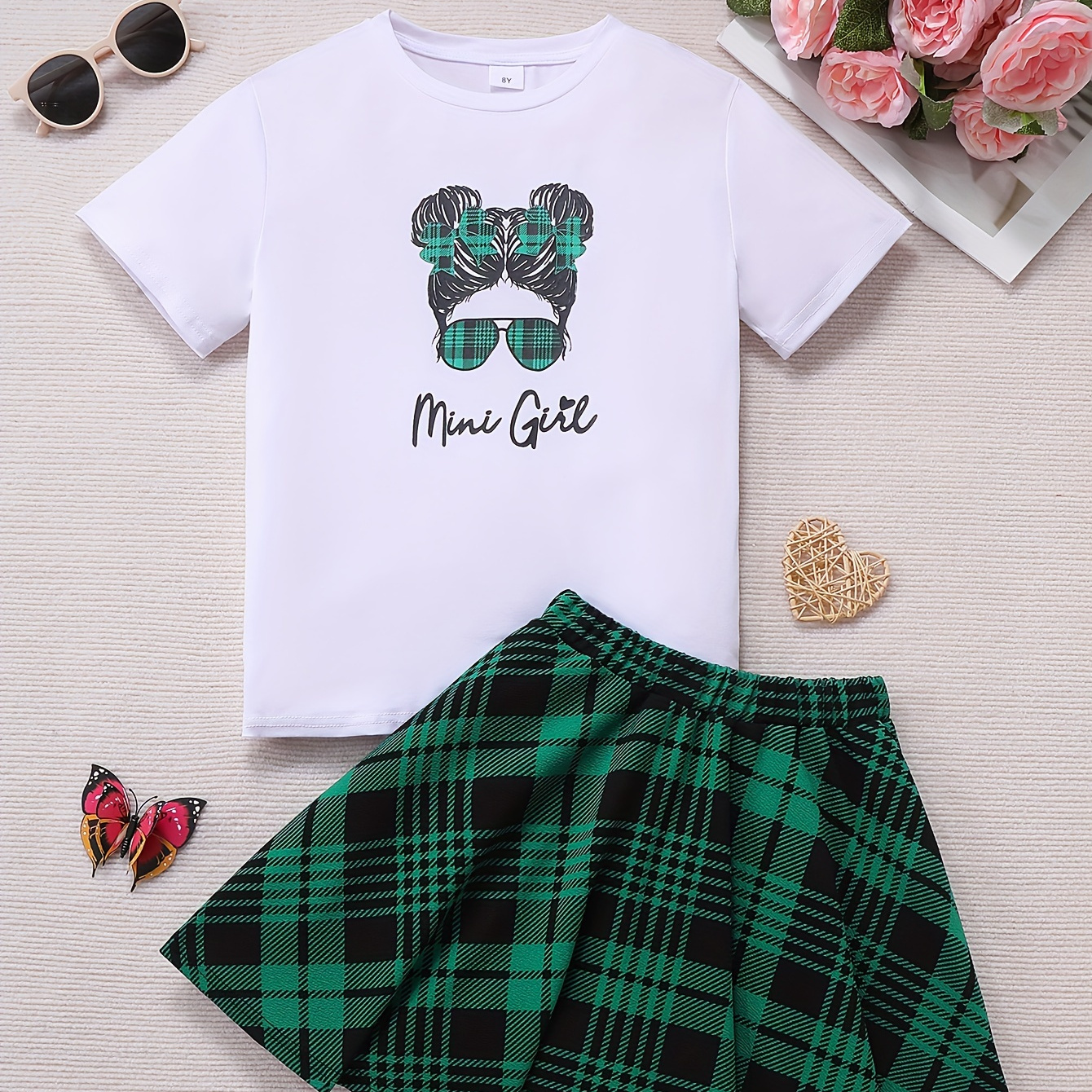 2pcs Girls Casual Cartoon Girl Print Short Sleeve T-shirt Top + Plaid Skirt Set For Summer Gift
2pcs Girls Casual Cartoon Girl Print Short Sleeve T-shirt Top + Plaid Skirt Set For Summer Gift