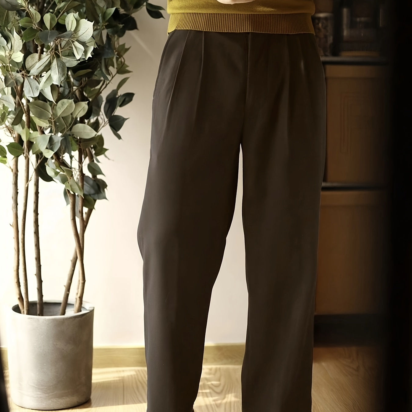 Men's High Waist Pleated Straight Leg Suit Pants, , Solid Color, Polyester, Non-stretch Fabric, Regular Length, With Pockets, For Woven Trousers
Men's High Waist Pleated Straight Leg Suit Pants, , Solid Color, Polyester, Non-stretch Fabric, Regular Length, With Pockets, For Woven Trousers