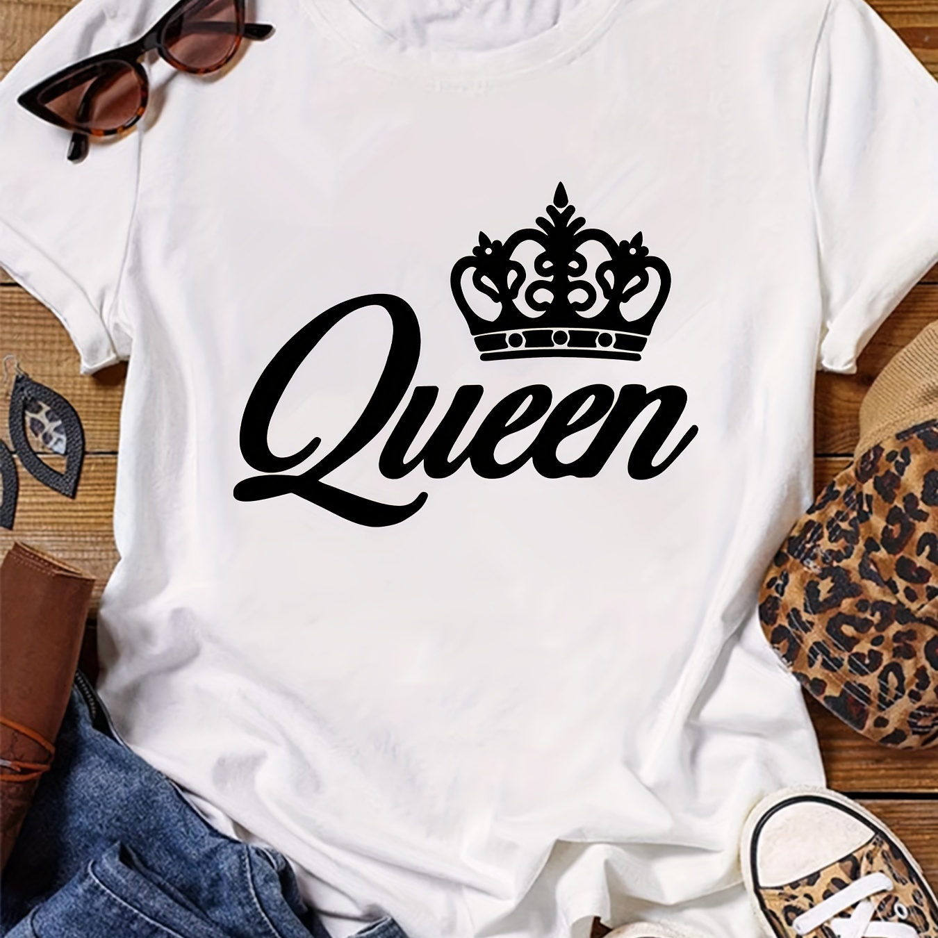 Queen Print T-shirt, Short Sleeve Crew Neck Casual Top For Summer & Spring, Women's Clothing
Queen Print T-shirt, Short Sleeve Crew Neck Casual Top For Summer & Spring, Women's Clothing