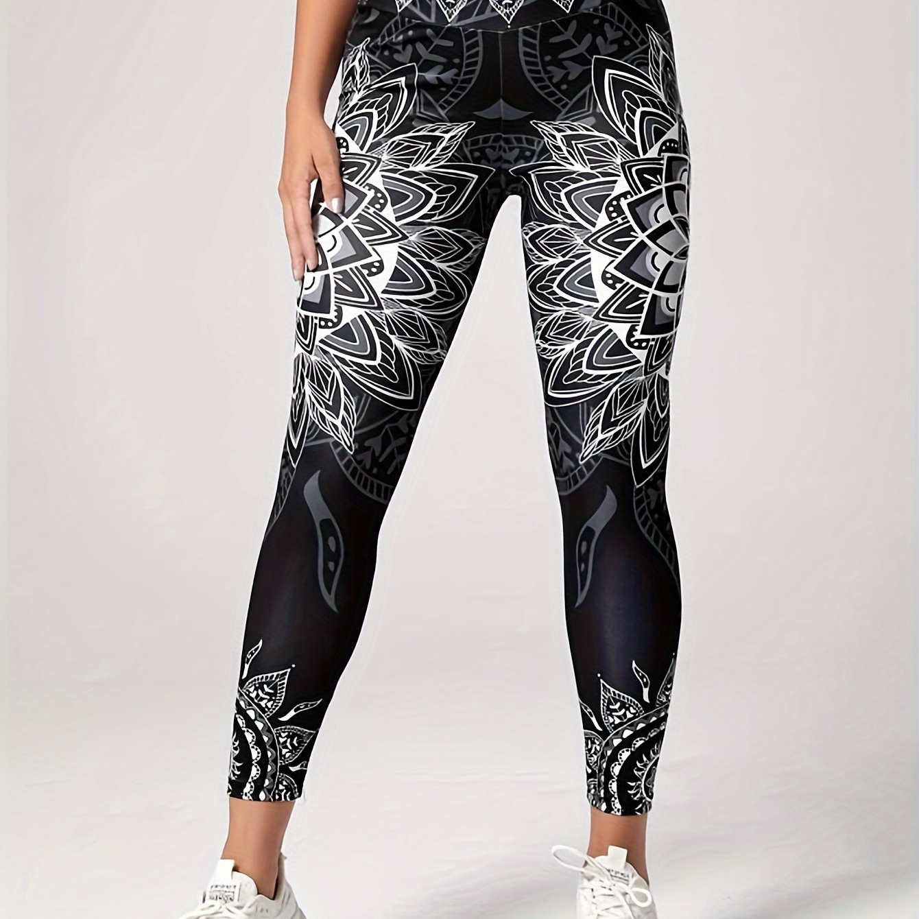 Flower Print High Waist Yoga Pants, High Stretch Running Fitness Workout Leggings, Women's Activewear For Fall & Winter
Flower Print High Waist Yoga Pants, High Stretch Running Fitness Workout Leggings, Women's Activewear For Fall & Winter