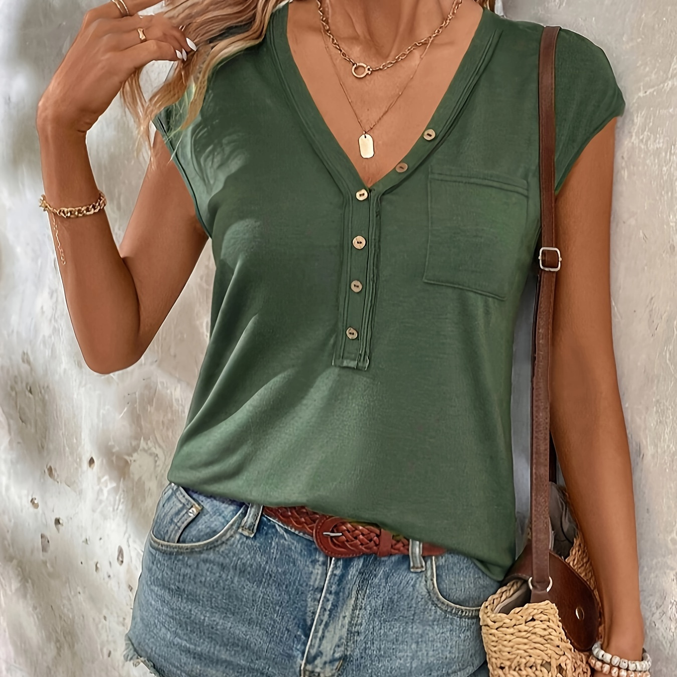 Button Decor V-neck T-shirt, Casual Cap Sleeve T-shirt For Spring & Summer, Women's Clothing
Button Decor V-neck T-shirt, Casual Cap Sleeve T-shirt For Spring & Summer, Women's Clothing