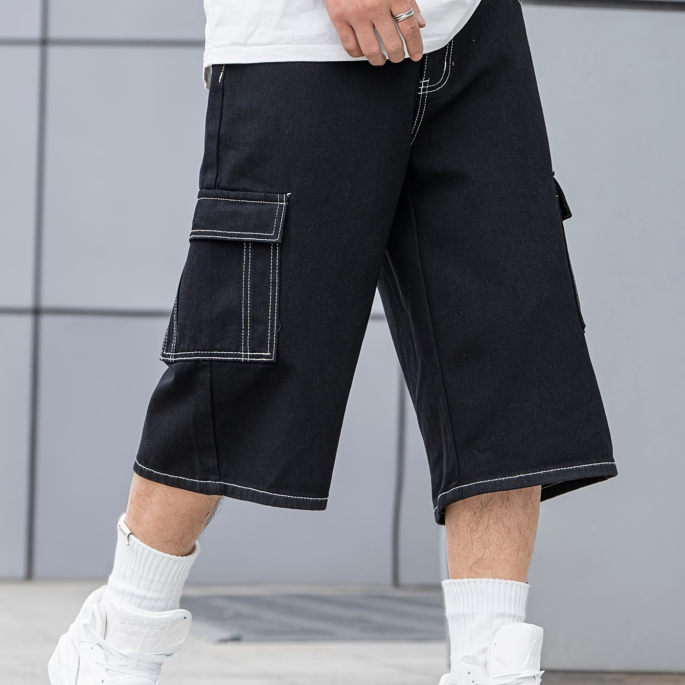 Men's Fashionable Denim Shorts With Flap Pockets, Summer Loose Casual Jeans, Versatile In Summer Jorts 
Men's Fashionable Denim Shorts With Flap Pockets, Summer Loose Casual Jeans, Versatile In Summer Jorts