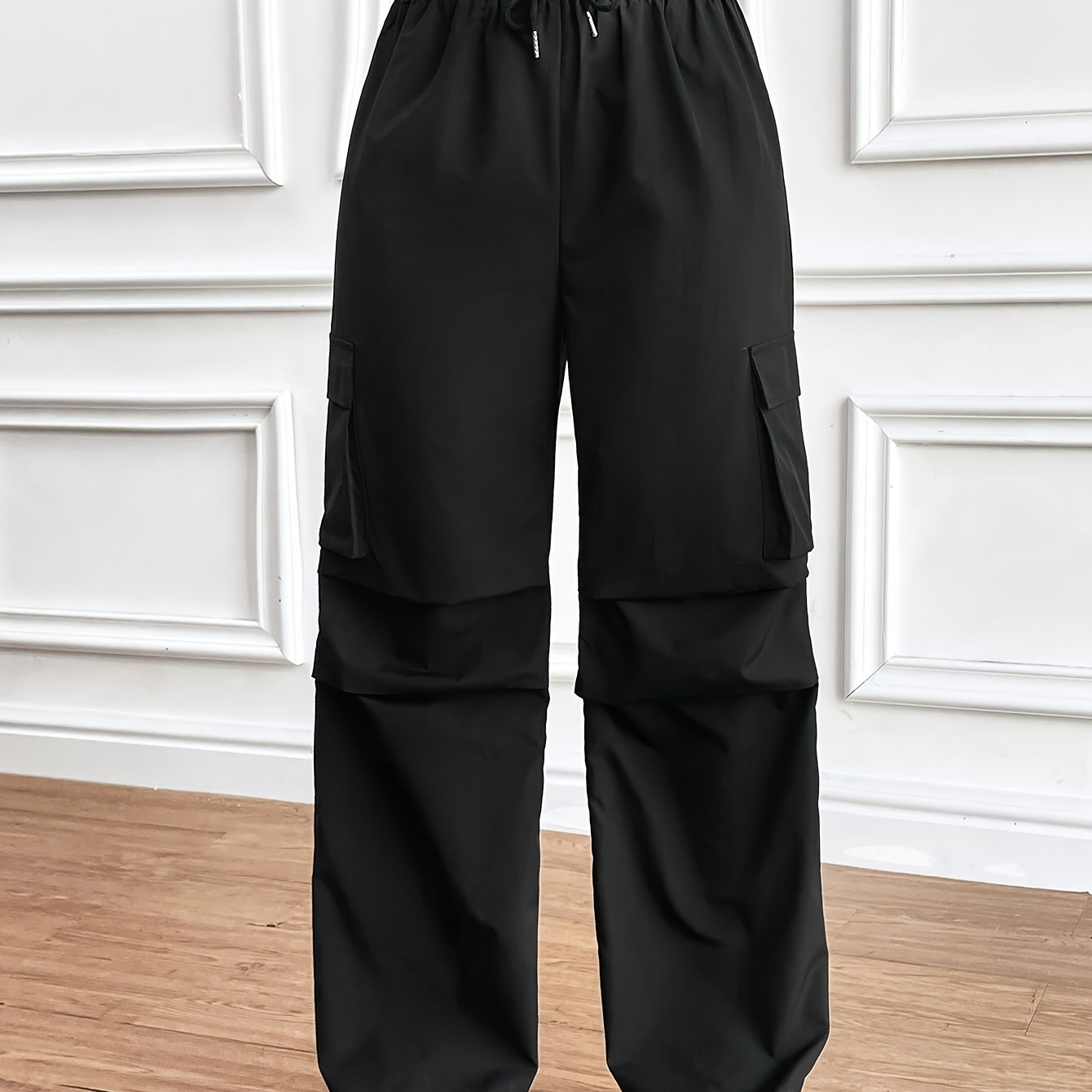 Flap Pockets Wide Leg Cargo Pants, Y2k Drawstring Waist Solid Loose Pants For Spring & Summer, Women's Clothing
Flap Pockets Wide Leg Cargo Pants, Y2k Drawstring Waist Solid Loose Pants For Spring & Summer, Women's Clothing