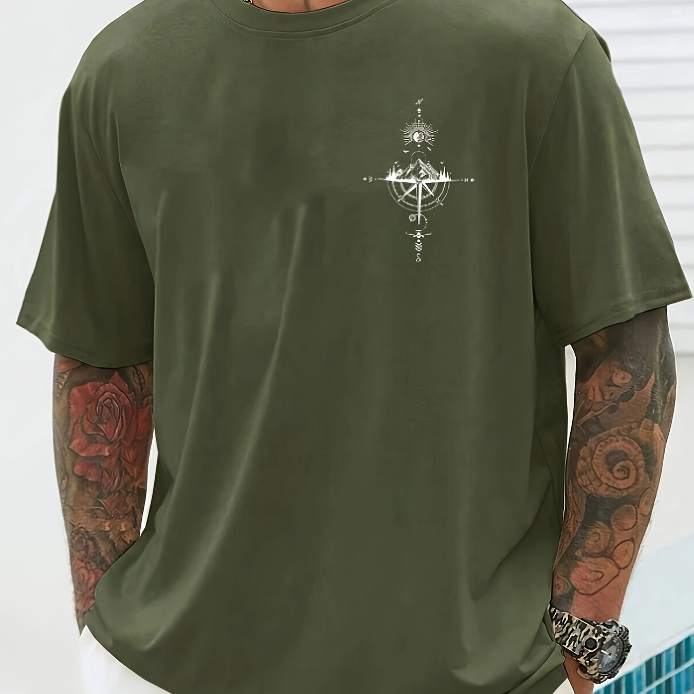 Plus Size Men's Compass Print T-shirt, Casual Short Sleeve Crew Neck Tee, Men's Clothing For Outdoor
Plus Size Men's Compass Print T-shirt, Casual Short Sleeve Crew Neck Tee, Men's Clothing For Outdoor