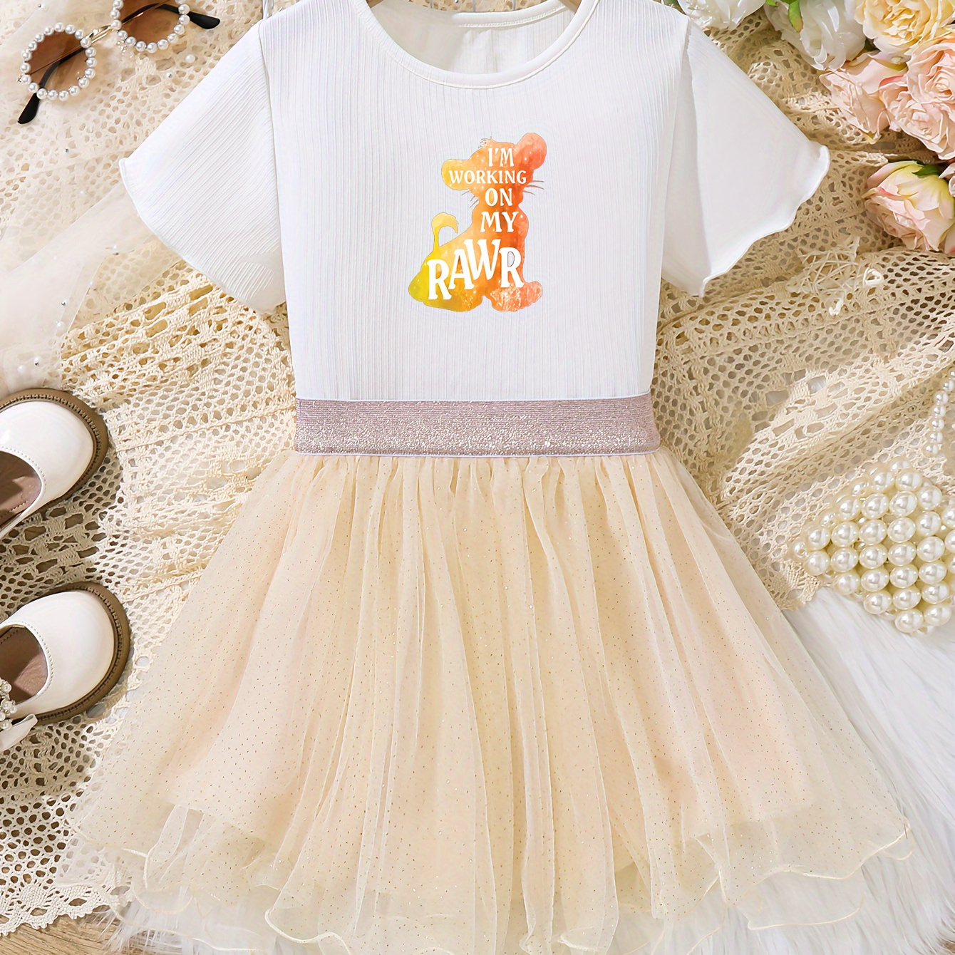 Cute Lion Print 2pcs Trendy Outfits For Girls, Casual Crew Neck Short Sleeve T-shirt And Mesh Skirts Set For Summer
Cute Lion Print 2pcs Trendy Outfits For Girls, Casual Crew Neck Short Sleeve T-shirt And Mesh Skirts Set For Summer