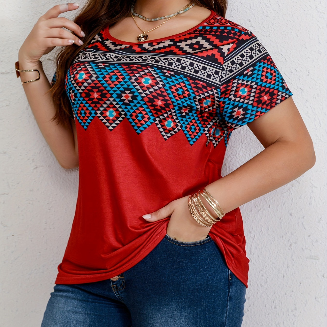 Plus Size Casual T-shirt, Women's Plus Southwestern Print Round Neck Short Sleeve T-shirt
Plus Size Casual T-shirt, Women's Plus Southwestern Print Round Neck Short Sleeve T-shirt