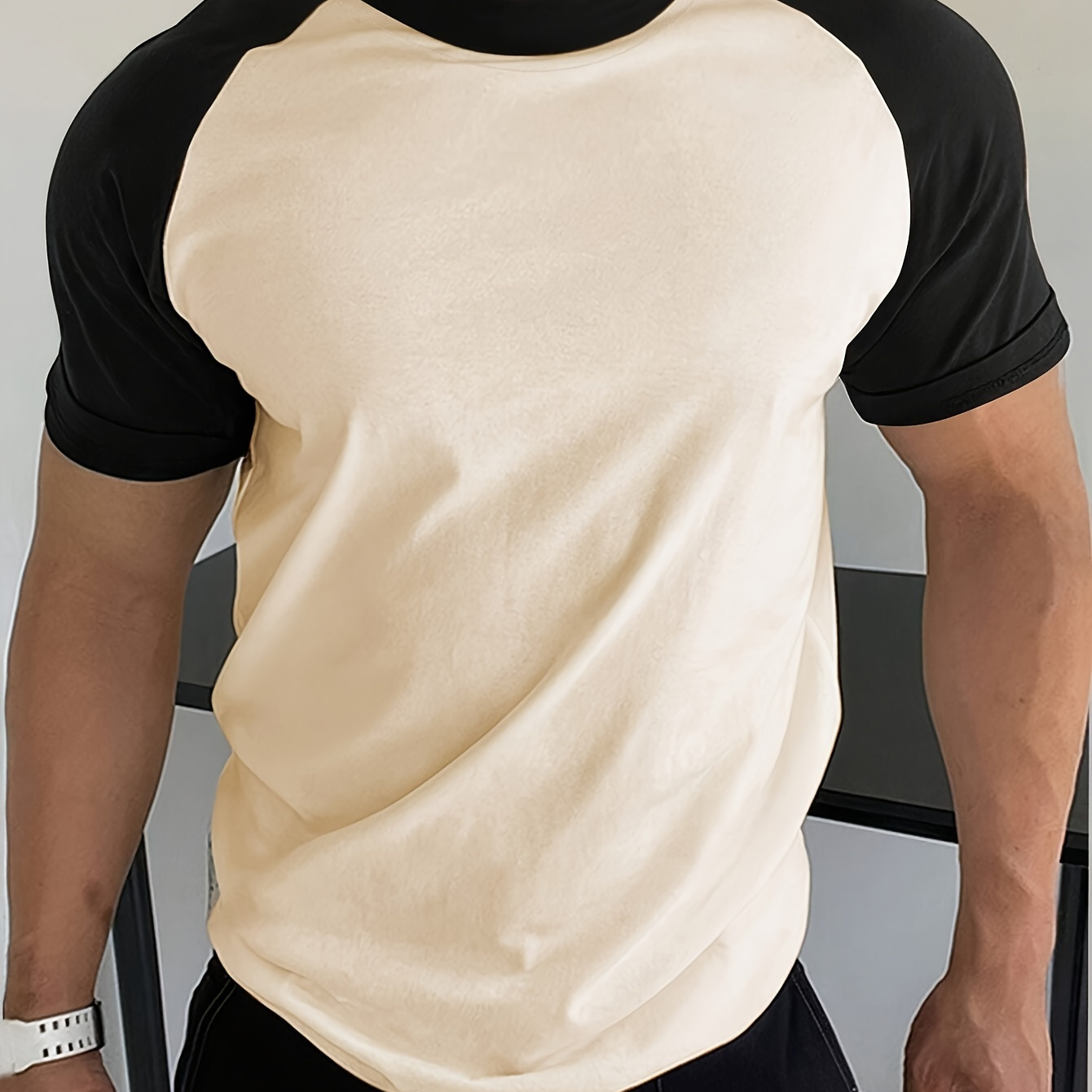 Contrast Color T-shirt With Crew Neck And Short Sleeve, Chic And Trendy Tops For Men's Summer Daily Wear
Contrast Color T-shirt With Crew Neck And Short Sleeve, Chic And Trendy Tops For Men's Summer Daily Wear