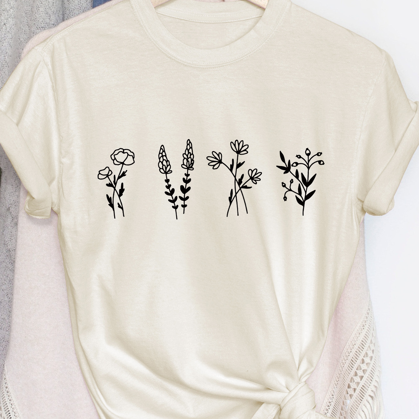 Floral Print T-shirt, Short Sleeve Crew Neck Casual Top For Summer & Spring, Women's Clothing
Floral Print T-shirt, Short Sleeve Crew Neck Casual Top For Summer & Spring, Women's Clothing