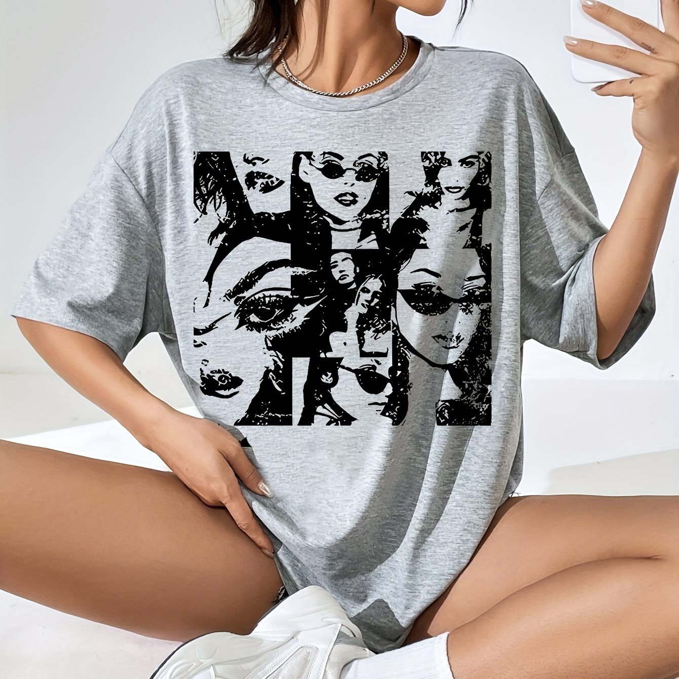 Figure Print Drop Shoulder Top, Versatile Crew Neck Loose Top For Spring & Summer, Women's Clothing
Figure Print Drop Shoulder Top, Versatile Crew Neck Loose Top For Spring & Summer, Women's Clothing