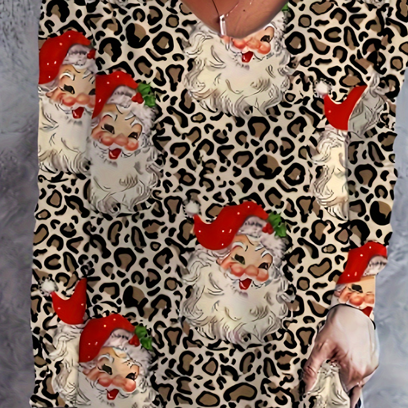 Plus Size Christmas Top, Women's Plus Santa Claus & Leopard Print Long Sleeve Round Neck Medium Stretch Top
Plus Size Christmas Top, Women's Plus Santa Claus & Leopard Print Long Sleeve Round Neck Medium Stretch Top