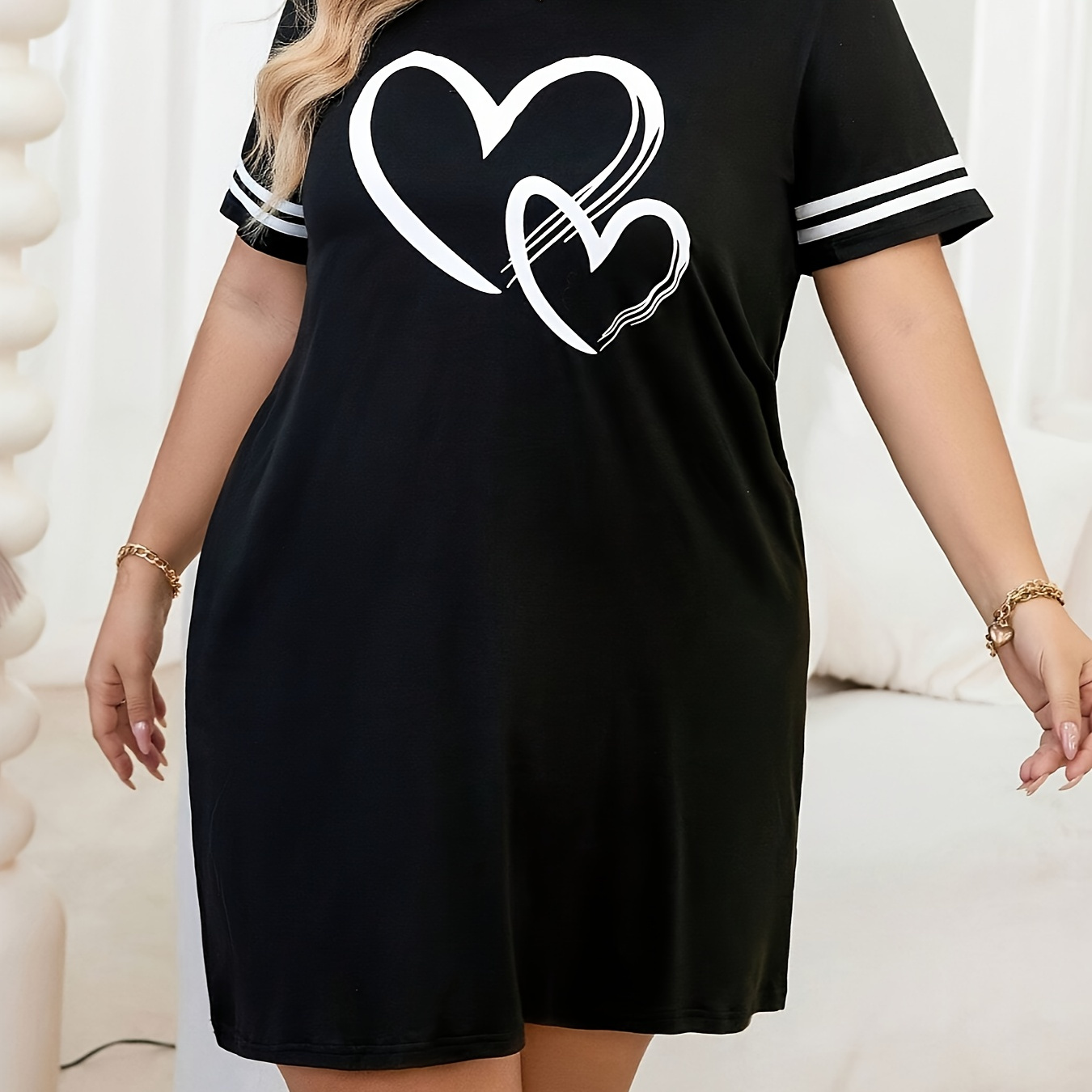 Women's Plus Size Casual Loose-fit Heart Print Striped Lounge Dress, Short Sleeve Round Neck, Comfortable
Women's Plus Size Casual Loose-fit Heart Print Striped Lounge Dress, Short Sleeve Round Neck, Comfortable