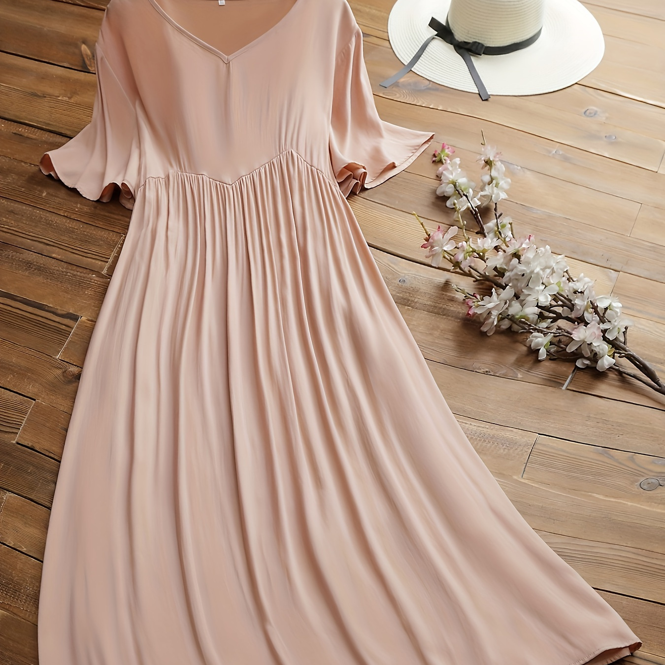 Plus Size Simple Solid Dress, Casual Short Sleeve V Neck Dress For Spring & Summer, Women's Plus Size clothing
Plus Size Simple Solid Dress, Casual Short Sleeve V Neck Dress For Spring & Summer, Women's Plus Size clothing