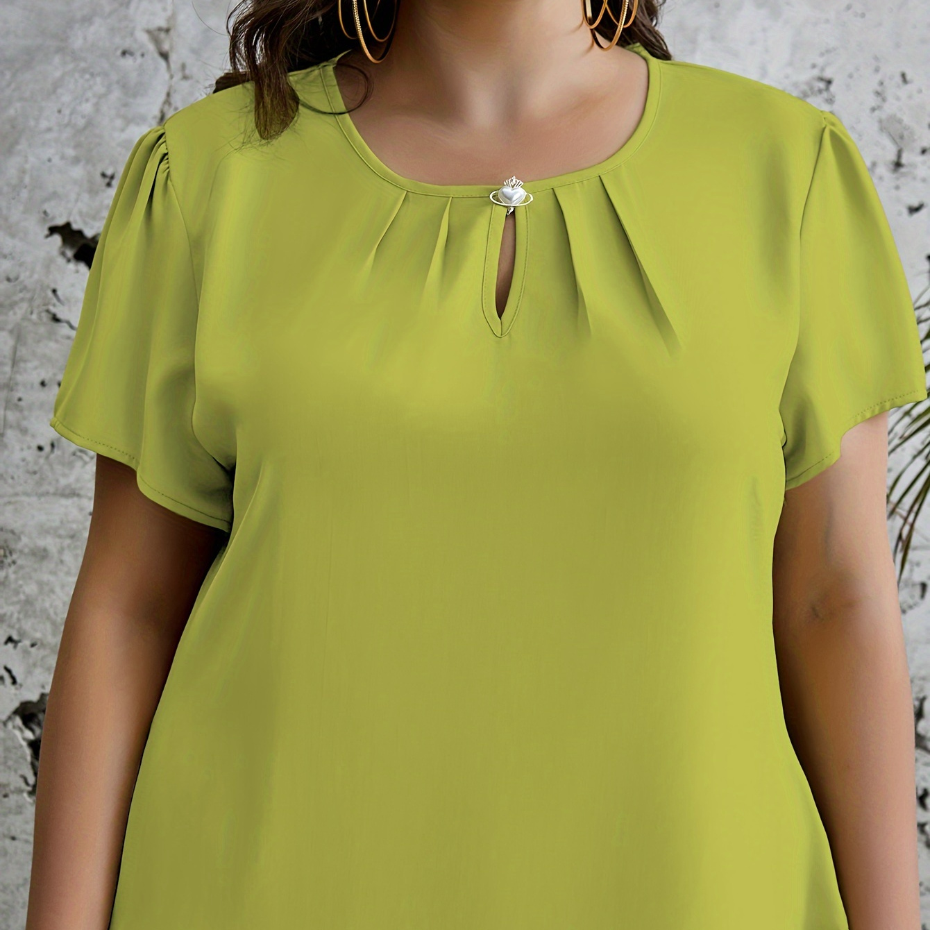 Plus Size Simple Solid Blouse, Casual Crew Neck Short Sleeve Blouse For Spring, Women's Plus Size clothing
Plus Size Simple Solid Blouse, Casual Crew Neck Short Sleeve Blouse For Spring, Women's Plus Size clothing