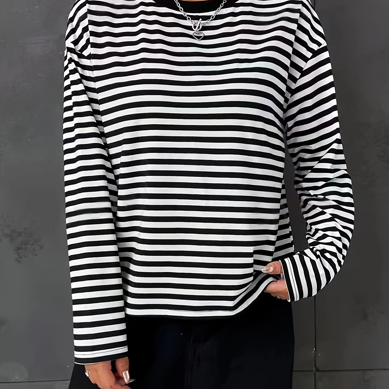 Striped Crew Neck T-shirt, Casual Long Sleeve T-shirt For Spring & Fall, Women's Clothing
Striped Crew Neck T-shirt, Casual Long Sleeve T-shirt For Spring & Fall, Women's Clothing