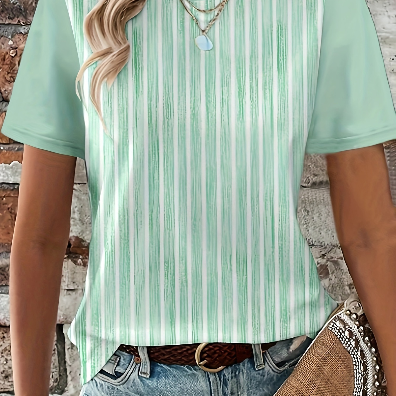 Plus Size Striped Print T-shirt, Casual Crew Neck Short Sleeve T-shirt, Women's Plus Size clothing
Plus Size Striped Print T-shirt, Casual Crew Neck Short Sleeve T-shirt, Women's Plus Size clothing