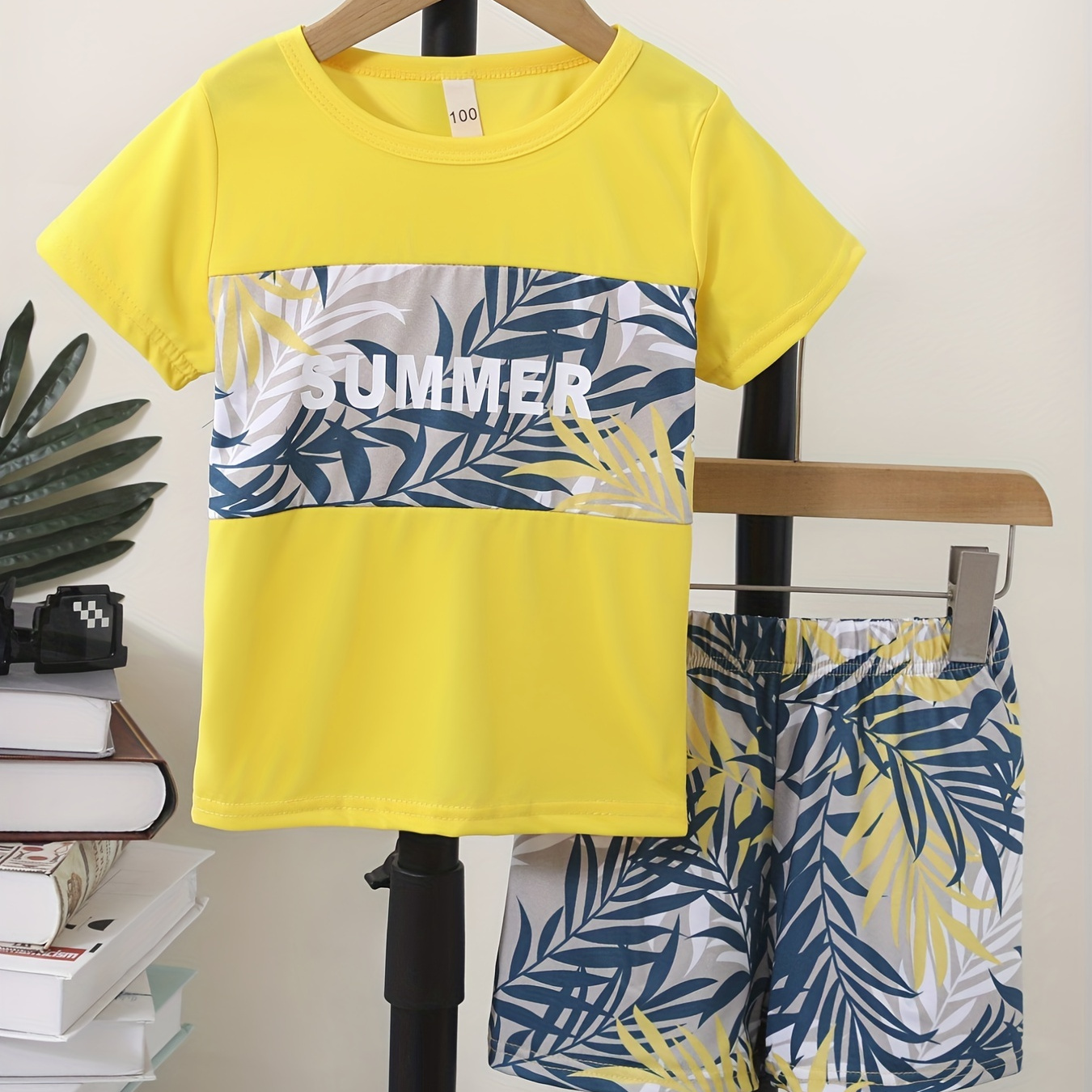 Boys "summer" Leaf Outfit Short Sleeves Round Neck T-shirt & Shorts Casual For Summer Kids Clothes
Boys "summer" Leaf Outfit Short Sleeves Round Neck T-shirt & Shorts Casual For Summer Kids Clothes
