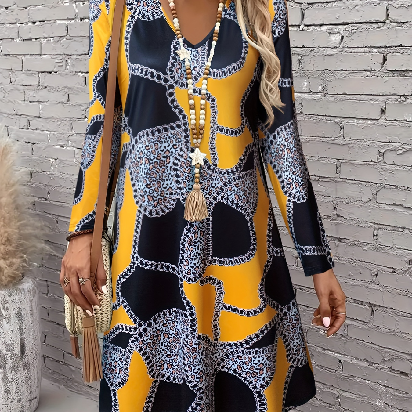 Women's Casual Long Sleeve Dress With Paisley Pattern, Polyester And Elastane , Machine Washable
Women's Casual Long Sleeve Dress With Paisley Pattern, Polyester And Elastane , Machine Washable