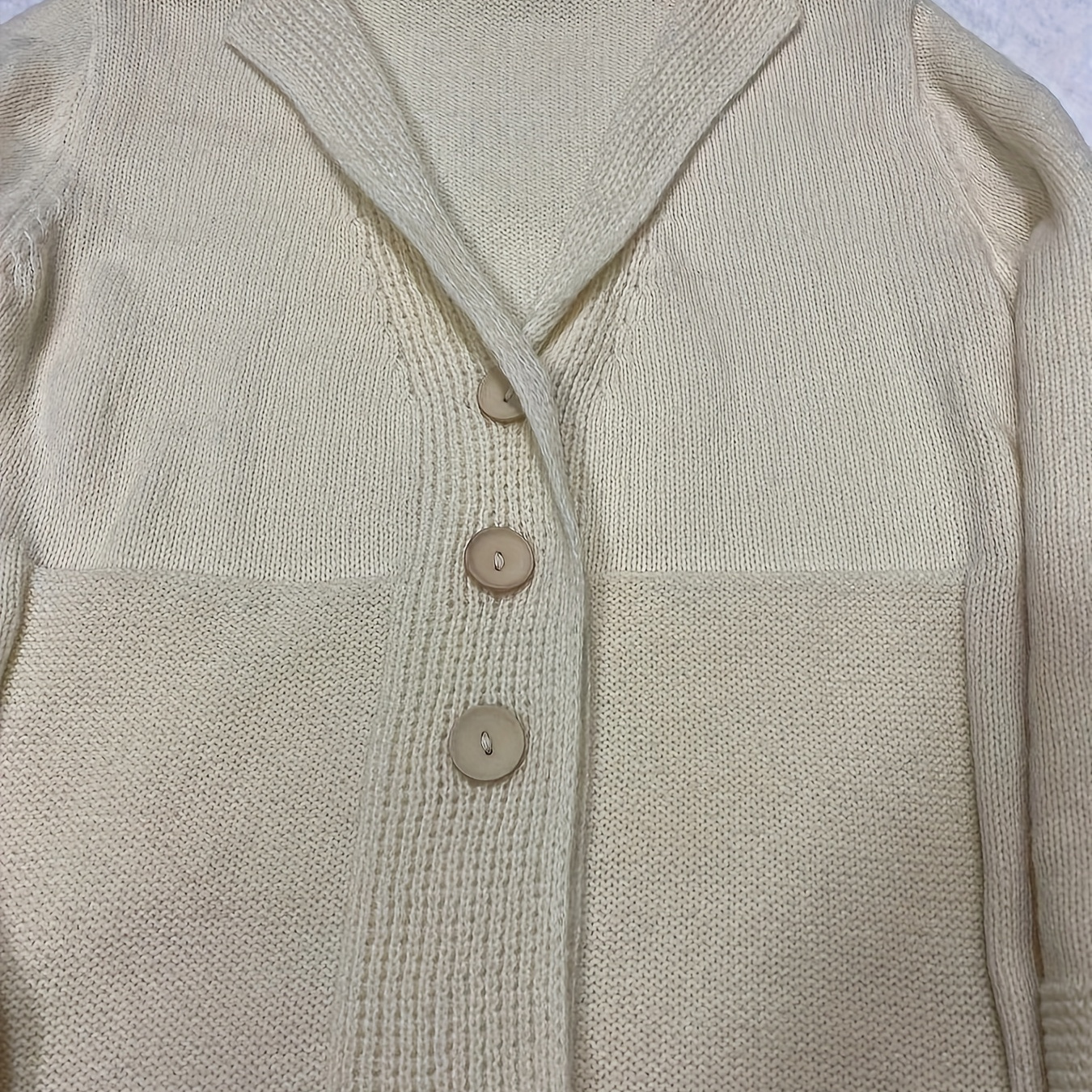 Elegant Women's Cardigan Sweater - Casual Polyester, Solid Color, Knit Fabric, Machine Washable, Fall/winter
Elegant Women's Cardigan Sweater - Casual Polyester, Solid Color, Knit Fabric, Machine Washable, Fall/winter