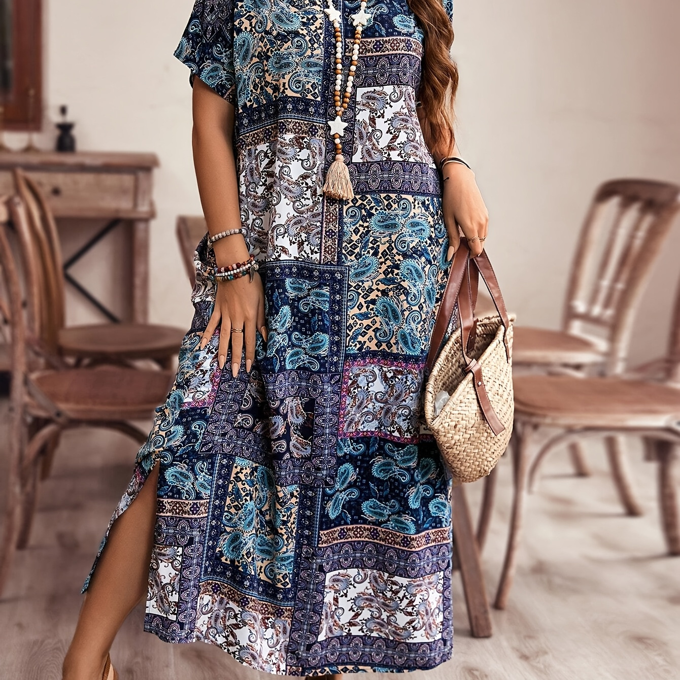 Print Slit Dress With Round Neck, Loose Fit - Polyester, Machine Washable For Spring/summer, Plus Size, Machine Washable
Print Slit Dress With Round Neck, Loose Fit - Polyester, Machine Washable For Spring/summer, Plus Size, Machine Washable